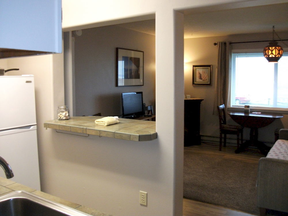 The Tradewinds Condo/Hotel Сийсайд Екстериор снимка