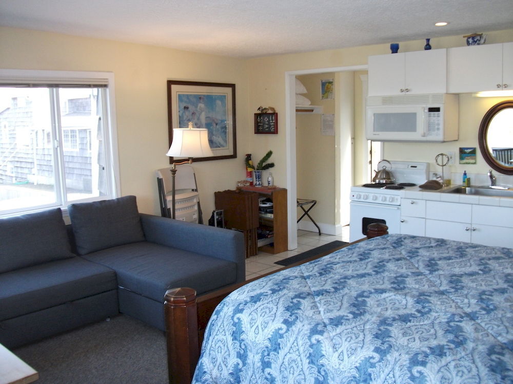 The Tradewinds Condo/Hotel Сийсайд Екстериор снимка